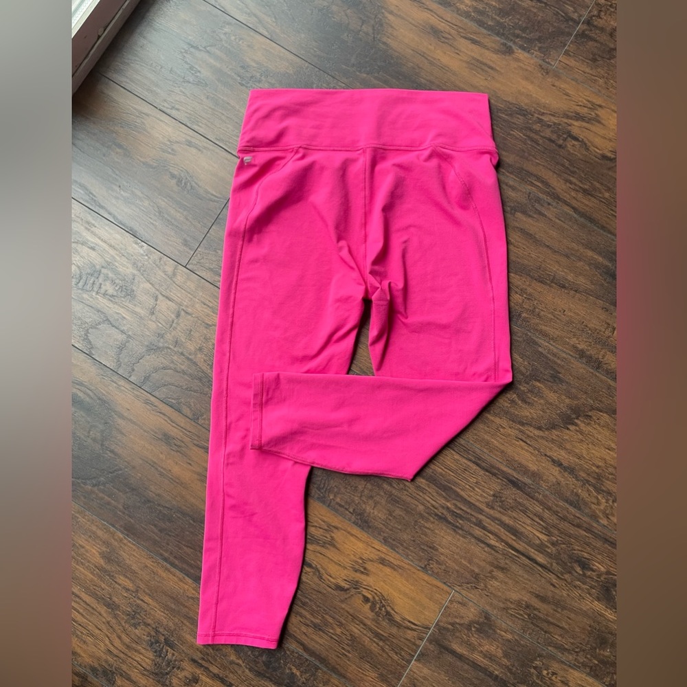 Power Hold By Fabletics - image 2